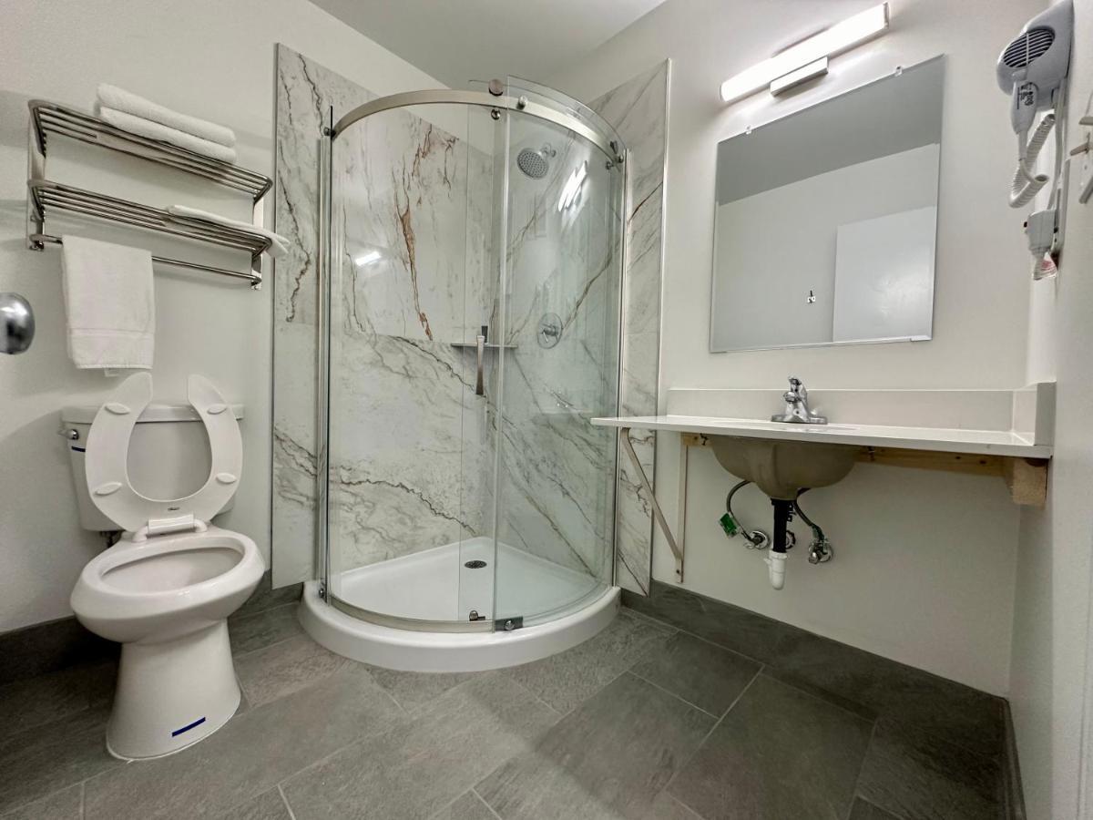 Royal Inn And Suites Charlotte Airport Екстер'єр фото