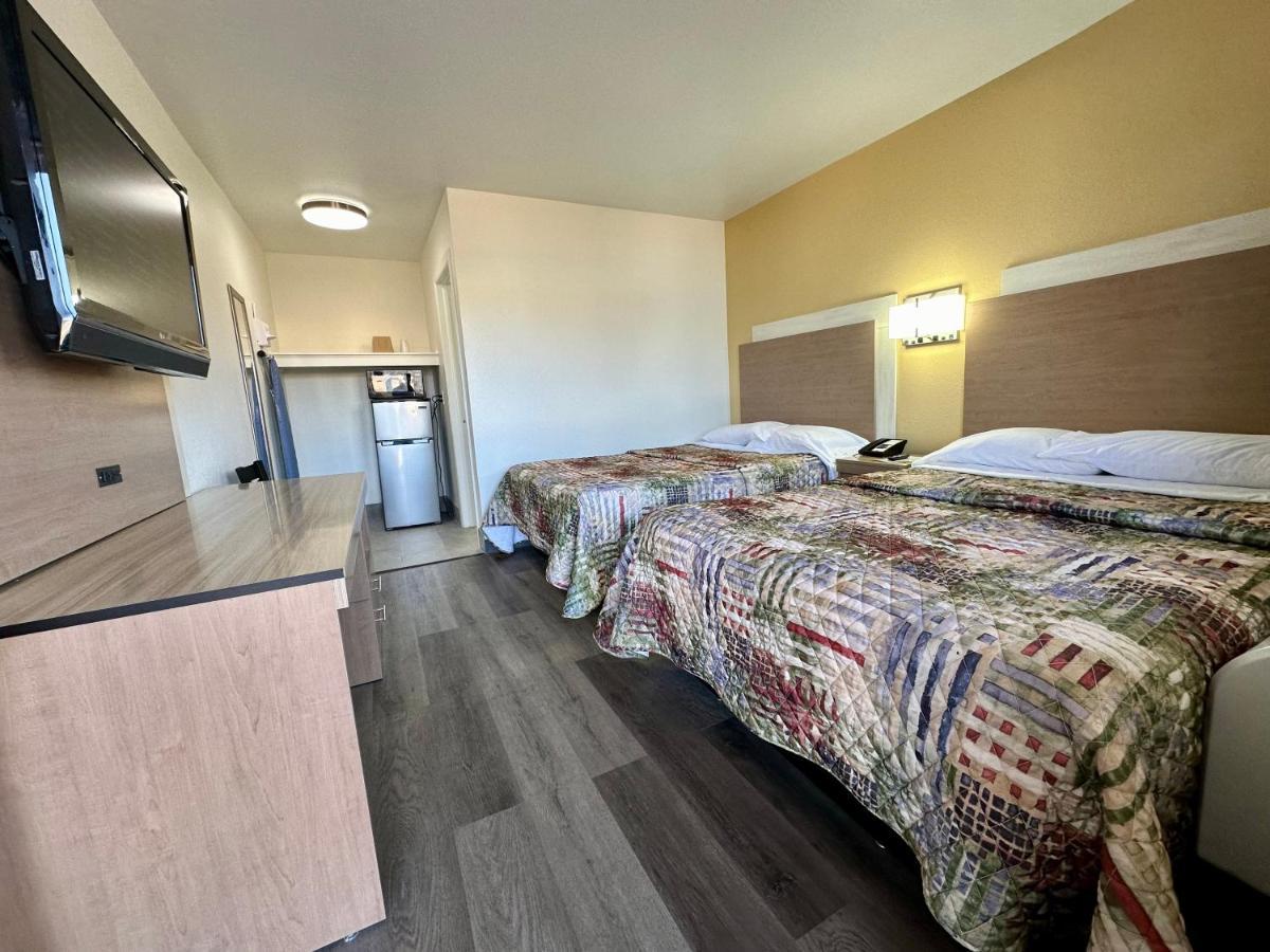 Royal Inn And Suites Charlotte Airport Екстер'єр фото