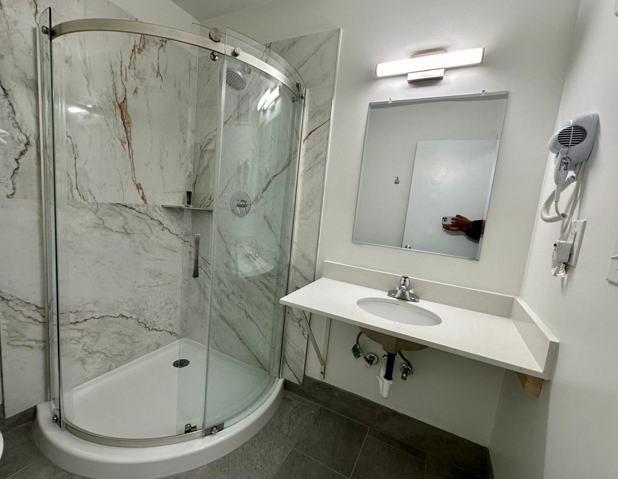Royal Inn And Suites Charlotte Airport Екстер'єр фото