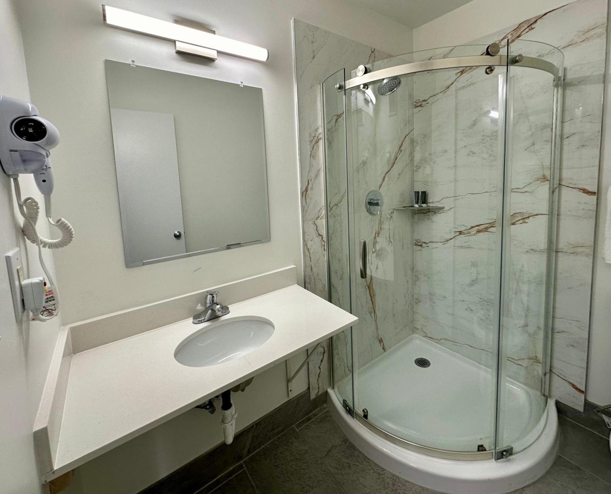 Royal Inn And Suites Charlotte Airport Екстер'єр фото