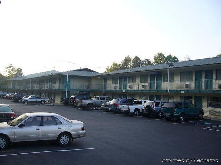 Royal Inn And Suites Charlotte Airport Екстер'єр фото