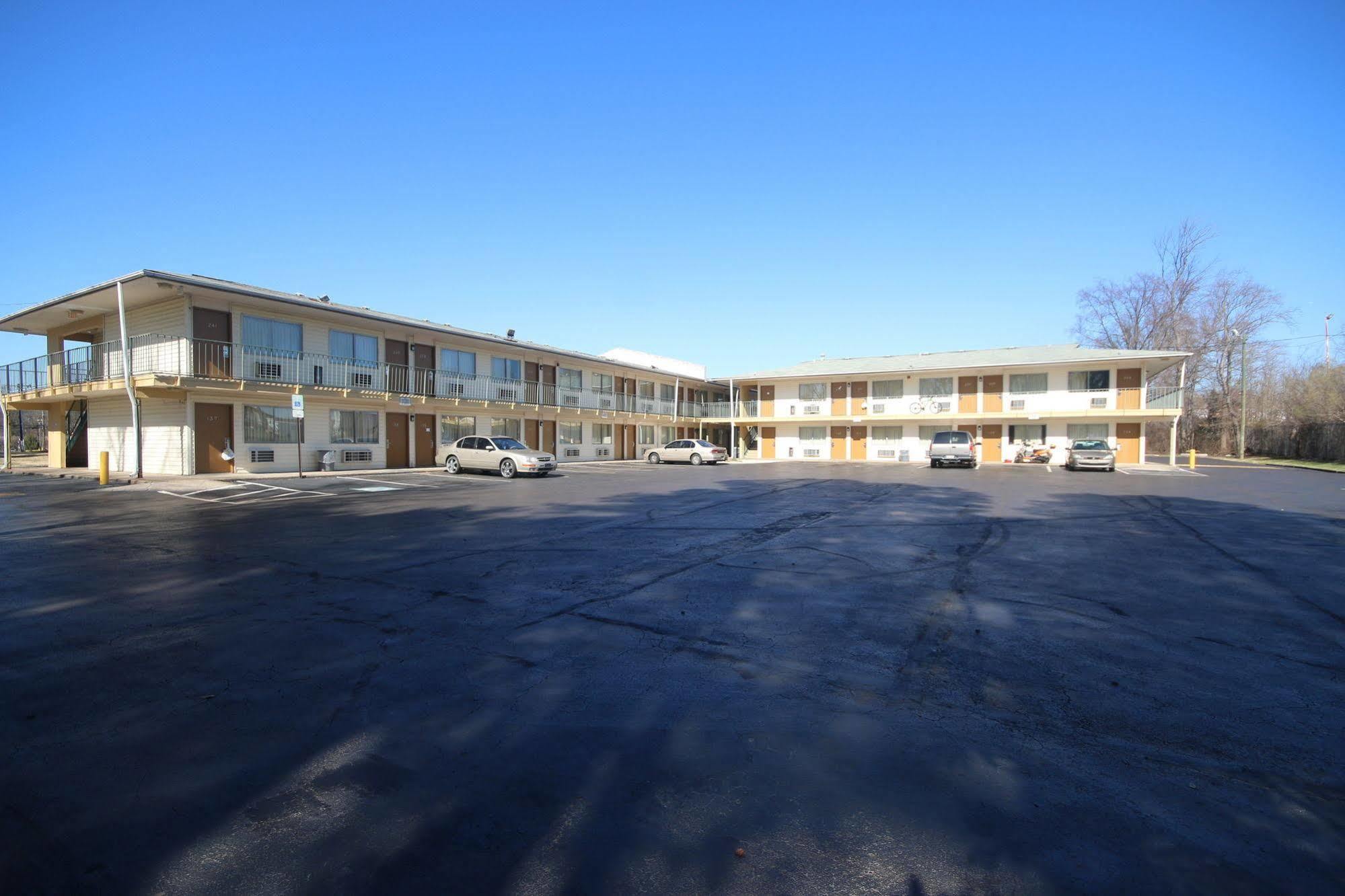 Royal Inn And Suites Charlotte Airport Екстер'єр фото